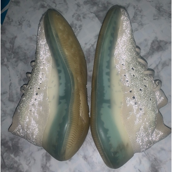 Yeezy Boost 380 ‘Alien Wear’ - Picture 3 of 9